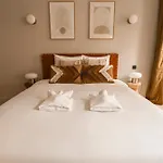 Stylish Studio Close To The Eiffel Tower
