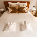 Stylish Studio Close To The Eiffel Tower