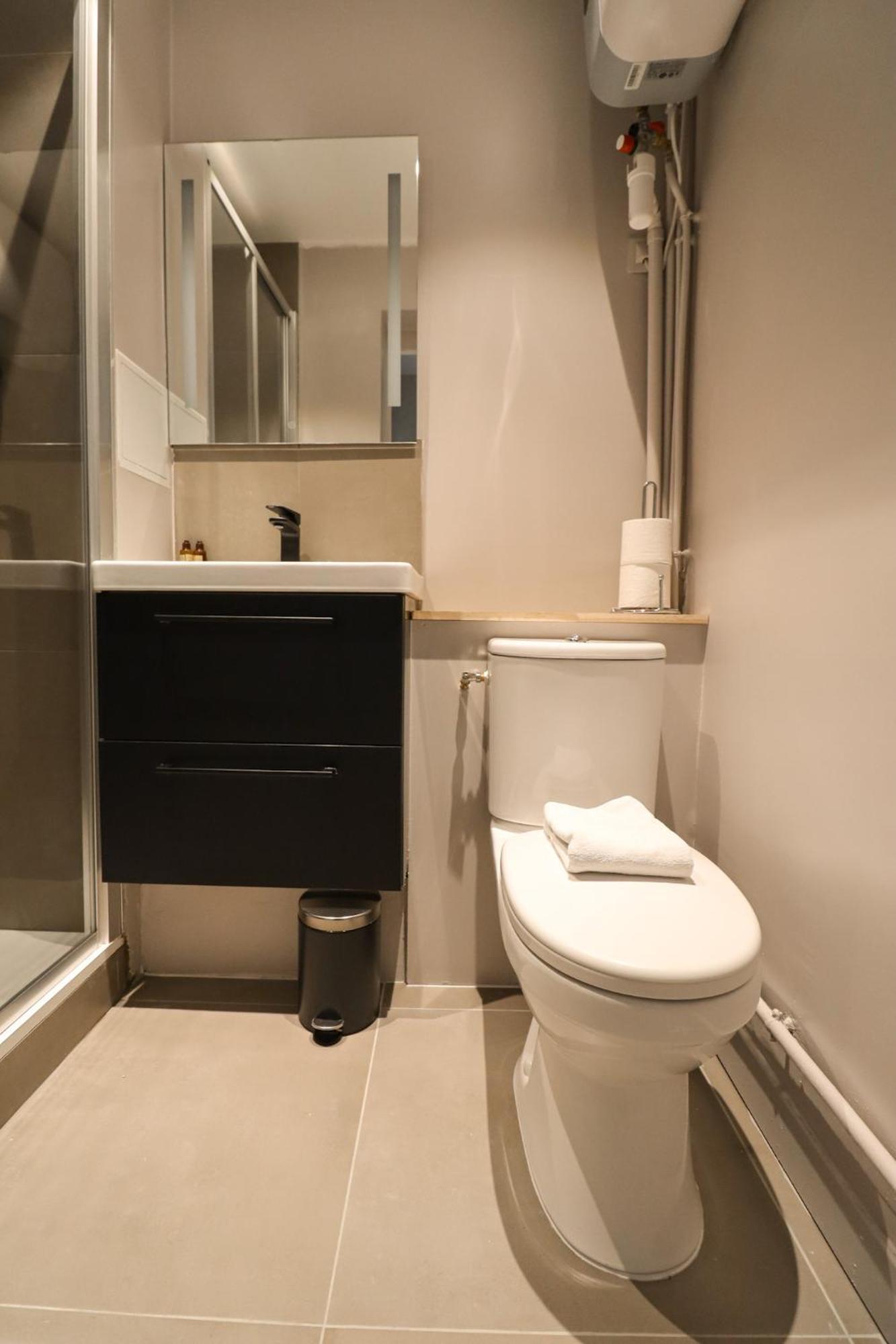 Apartment Stylish Close To The Eiffel Tower